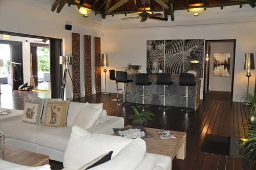 5 Bedrooms Villa in House-Villa (IRS project)