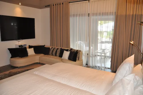 5 Bedrooms Villa in House-Villa (IRS project)