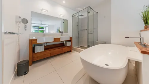 4 Bedrooms Villa in Apt RES Resort