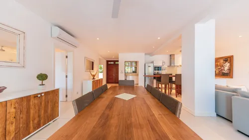 4 Bedrooms Villa in Apt RES Resort