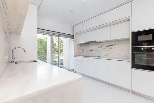  Building in Avenidas Novas (Nossa Senhora de Fátima)