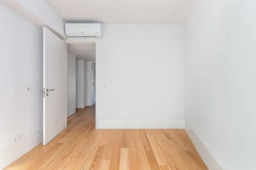 2 Bedrooms Apartment in Avenidas Novas (Nossa Senhora de Fátima)