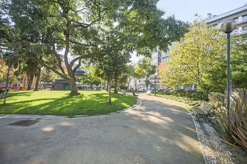 2 Bedrooms Apartment in Avenidas Novas (Nossa Senhora de Fátima)