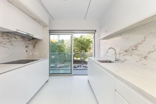 2 Bedrooms Apartment in Avenidas Novas (Nossa Senhora de Fátima)