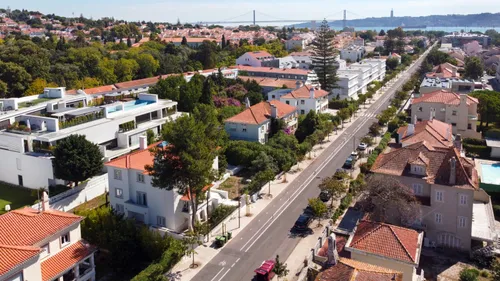 5 Bedrooms House in Belém