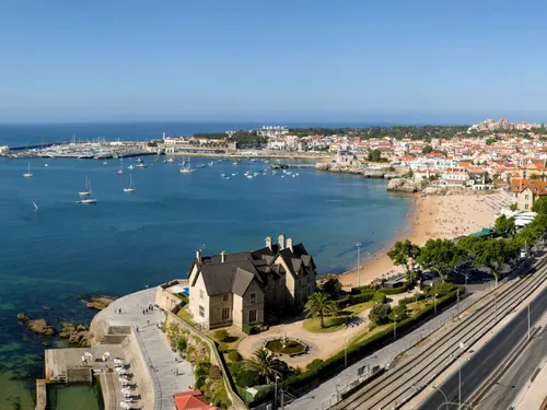 4 Bedrooms Apartment in Cascais e Estoril