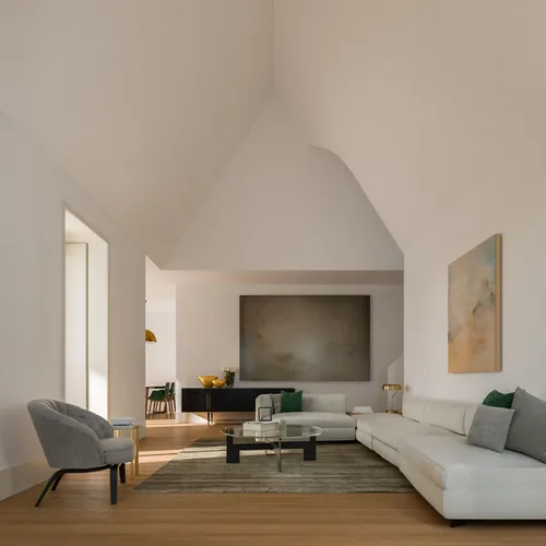 4 Bedrooms Apartment in Santo António