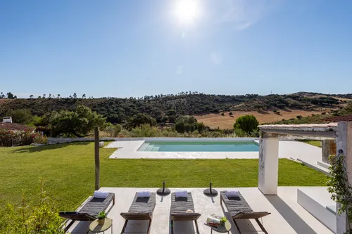 4 Bedrooms Country Estate in Terena