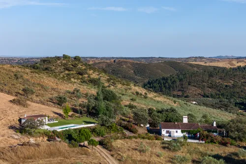 4 Bedrooms Country Estate in Terena