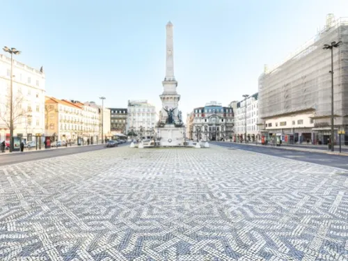 2 Bedrooms Apartment in Santo António