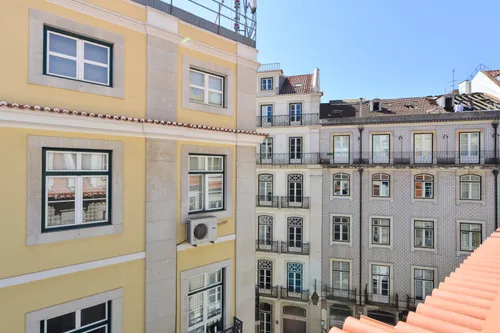 1 Bedroom Apartment in Baixa (Madalena)