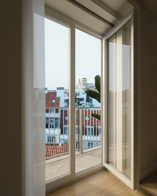 Two bedroom apartment with balcony in Lisbon