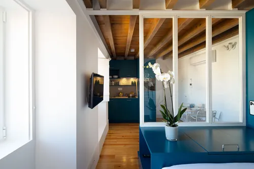 8 Bedrooms Apart-Hotel in Santo António