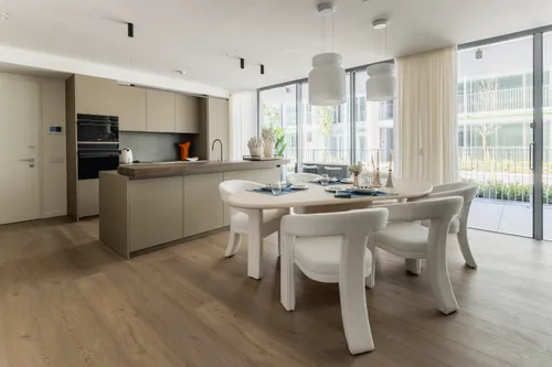 4 Bedrooms Apartment in Marvila