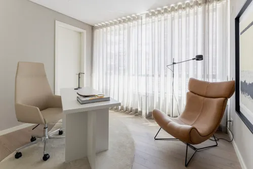 4 Bedrooms Apartment in Marvila