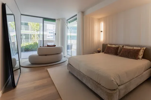 4 Bedrooms Apartment in Marvila