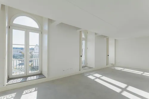 T3 duplex apartment with balcony and parking in Lisbon