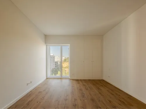 3 Bedrooms Apartment in Seixal, Arrentela e Aldeia de Paio Pires