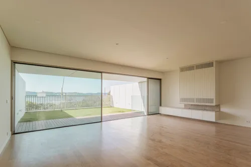 5 Bedrooms House in Alcântara