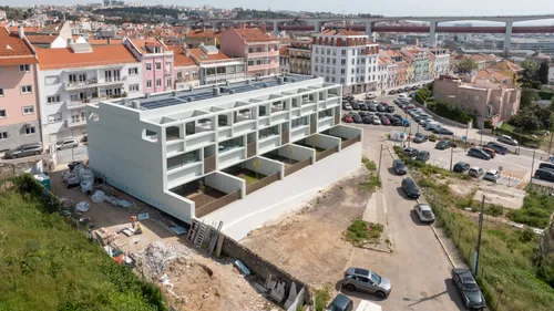 5 Bedrooms House in Alcântara