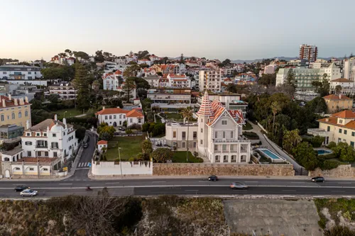 2 Bedrooms Apartment in Cascais e Estoril