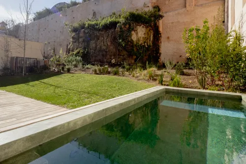 4 Bedrooms Apartment in Marvila