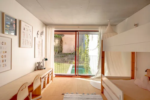 4 Bedrooms Apartment in Marvila