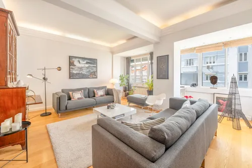 4 Bedrooms Apartment in Santo António