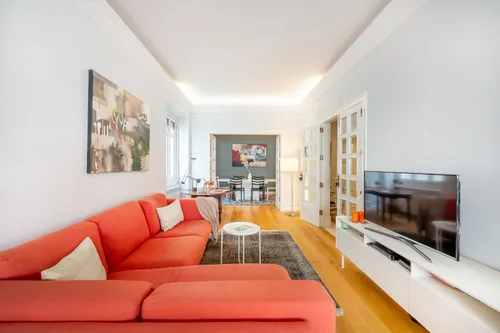 4 Bedrooms Apartment in Santo António