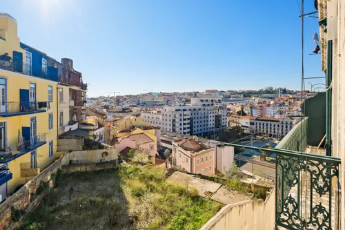 3 Bedrooms Apartment in Santa Maria Maior