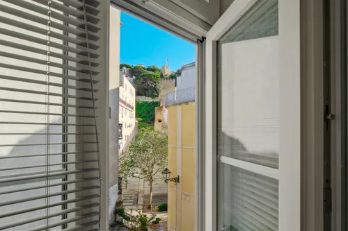 3 Bedrooms Apartment in Santa Maria Maior