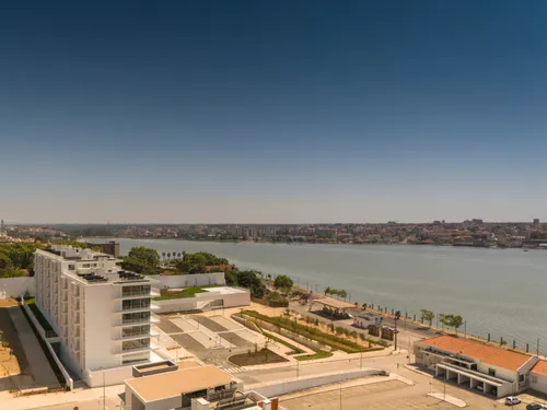 3 Bedrooms Apartment in Seixal, Arrentela e Aldeia de Paio Pires