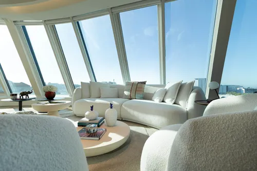 3 Bedrooms Penthouse in Arroios