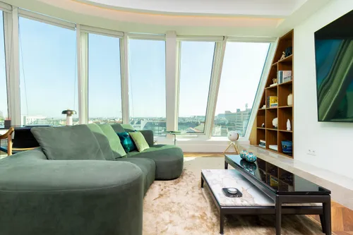 3 Bedrooms Penthouse in Arroios