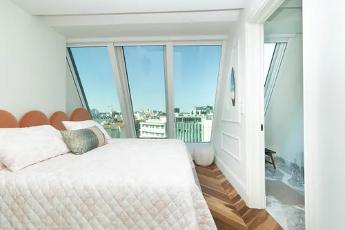 3 Bedrooms Penthouse in Arroios