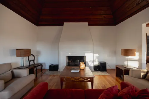 20 Bedrooms Building in Malveira da Serra