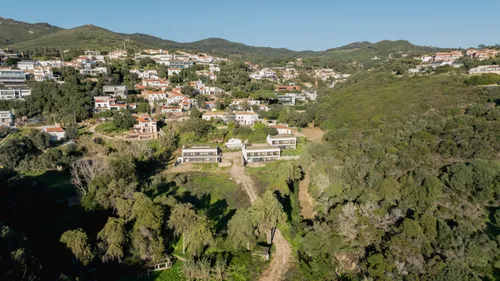 20 Bedrooms Building in Malveira da Serra