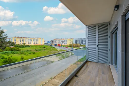 New T3 apartment in private condominium with pool in Montijo