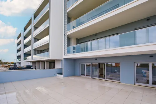 2 Bedrooms Apartment in Afonsoeiro