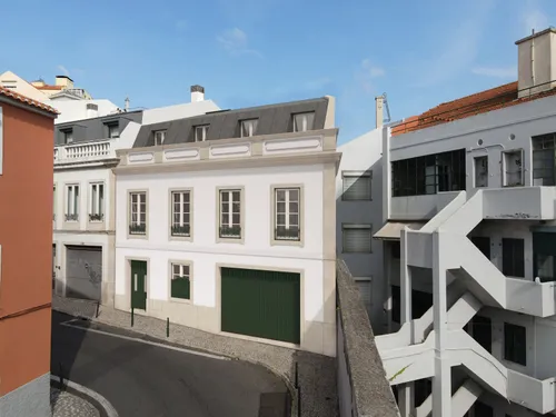 7 Bedrooms House in Misericórdia