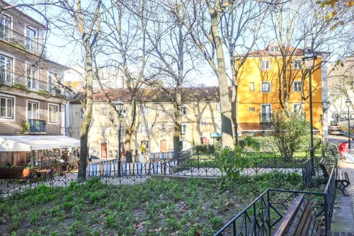 7 Bedrooms House in Misericórdia