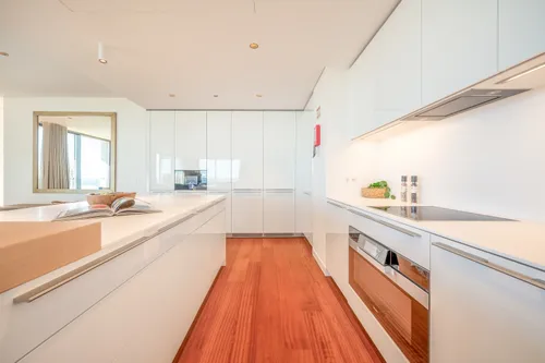 4 Bedrooms Apartment in Parque das Nações