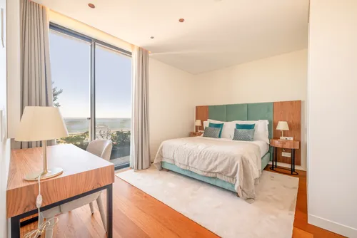 4 Bedrooms Apartment in Parque das Nações