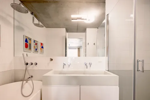 4 Bedrooms Apartment in Marvila