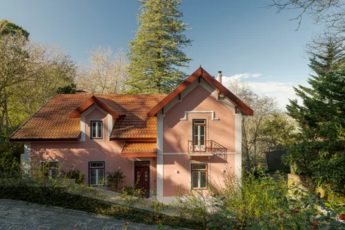 Majestic 7-bedroom chalet in the heart of historic Sintra