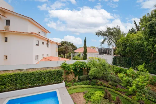 2 Bedrooms Apartment in Cascais e Estoril