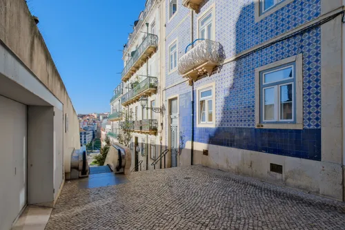 3 Bedrooms Apartment in Santa Maria Maior